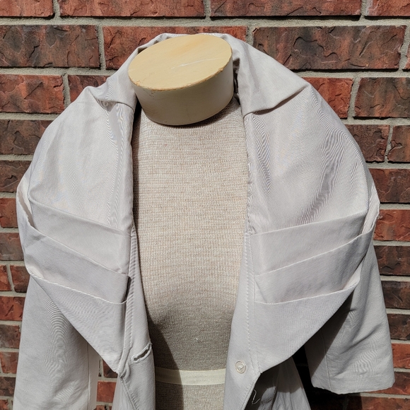 T TAHARI Callie Beige Belted Shawl Collar Trench Blazer Coat Sz Small - Picture 8 of 15